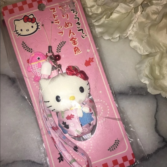 Hello Kitty kimono Phone Keychain Accessory - Picture 1 of 1